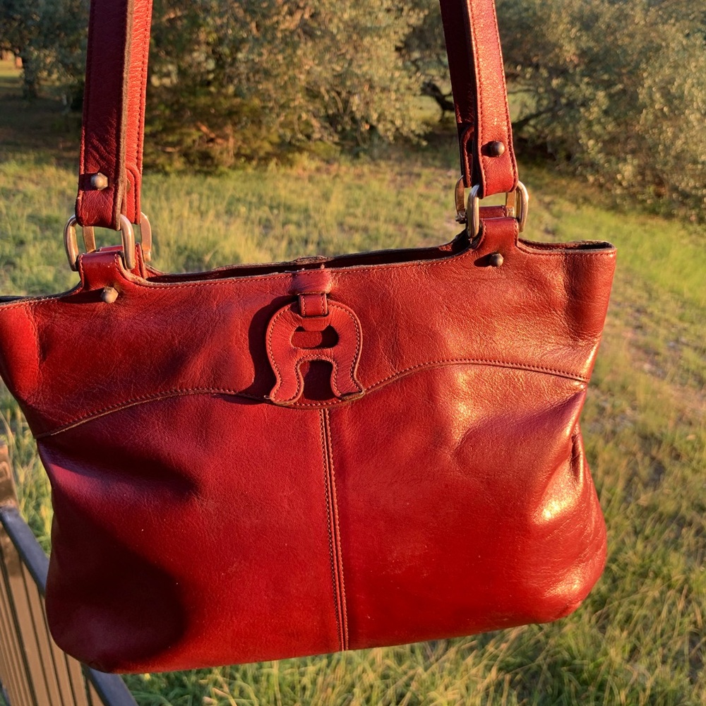 Etienne Aigner Red Oxblood Leather Shoulder Bag - Picture 10 of 16